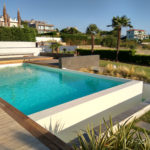 Επικάλυψη πισίνας με βαφή