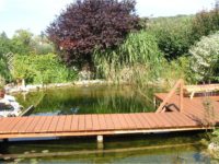 ντεκ διαδρομος φυσικης πισινας