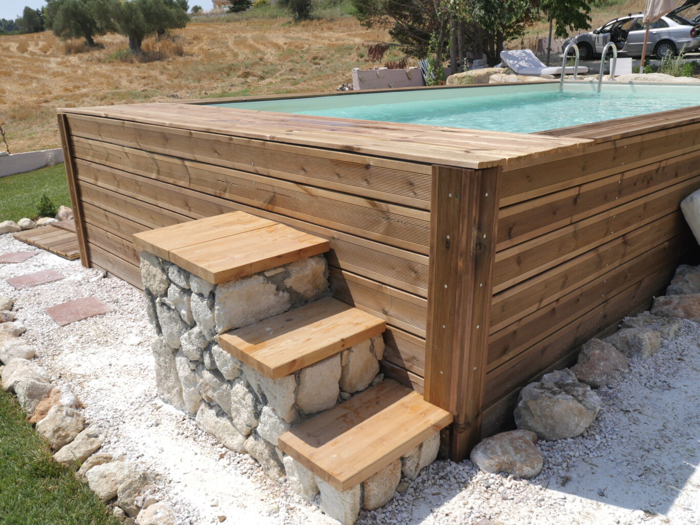 hydrous με επενδυση πετρα και ξυλο