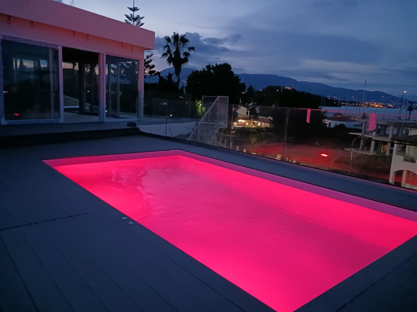red hydrous 5x3