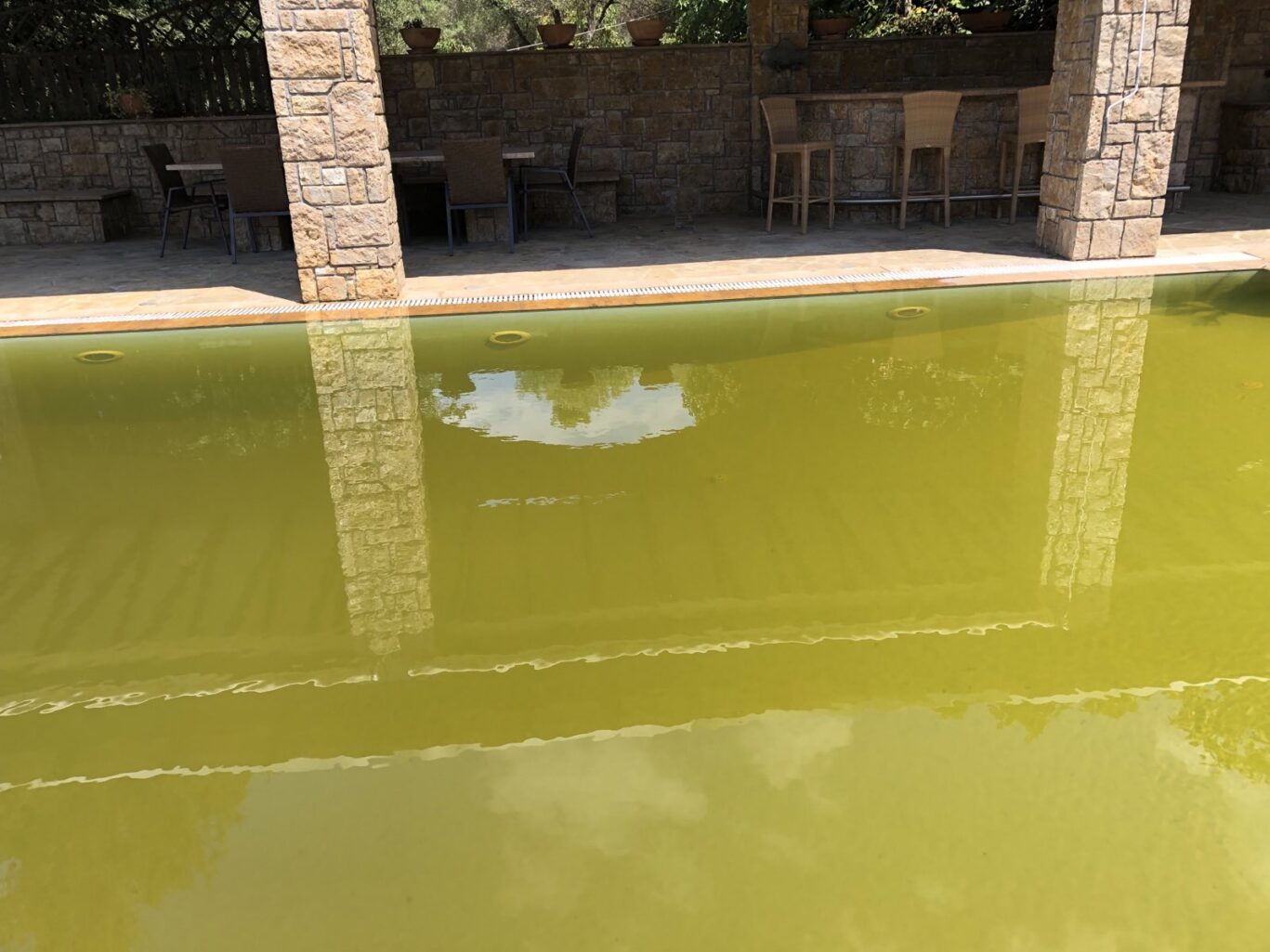 metals in pool water