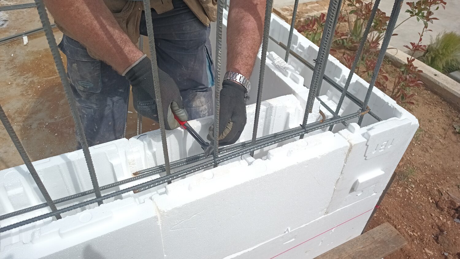 ISOBLOCK ΚΑΤΑΣΚΕΥΗ