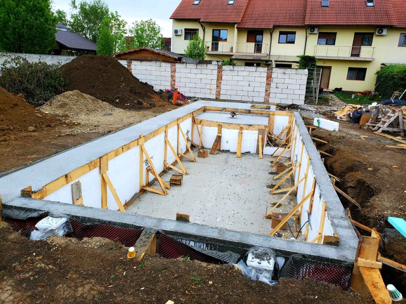 ISOBLOCK ΚΑΤΑΣΚΕΥΗ